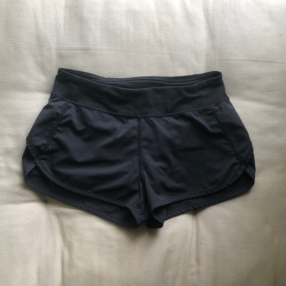 Size Juniors 14 Black Ivivva shorts